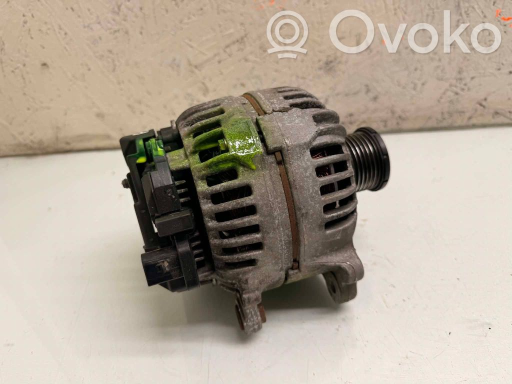 Audi A4 S4 B8 8K Generatorius 