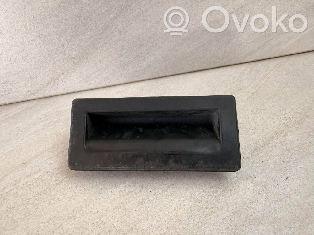 Volkswagen Touran III Interruptor para abrir la puerta trasera 