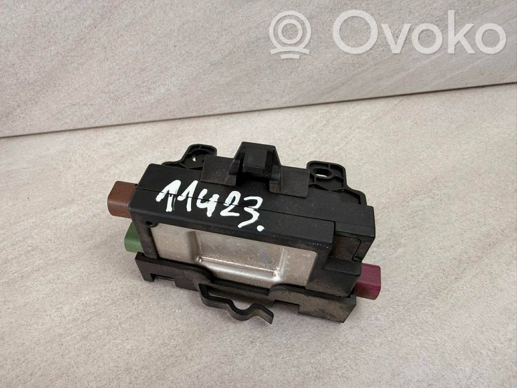 Volkswagen Touran III USB interface control unit module 