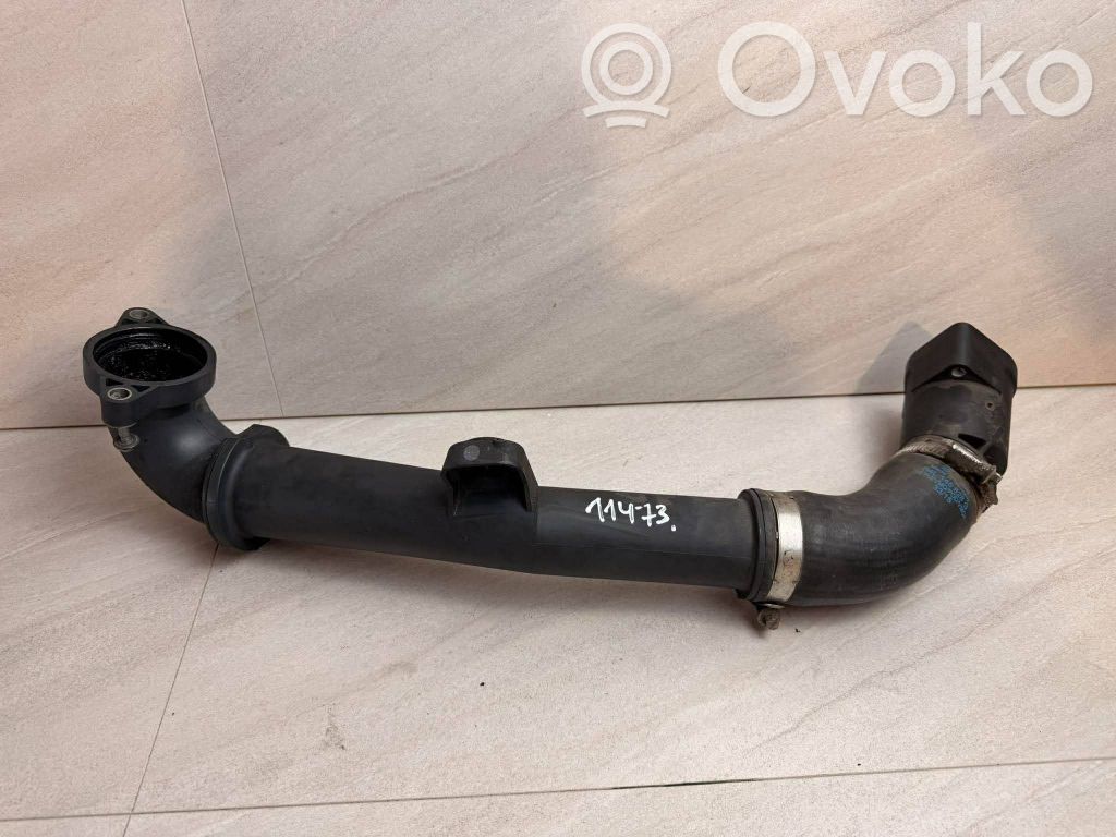 Volkswagen Touran III Intercooler hose/pipe 