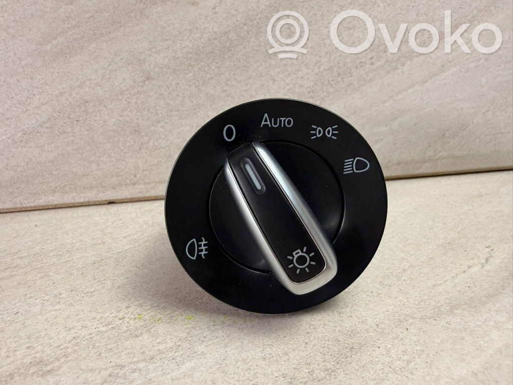 Volkswagen PASSAT B7 Light switch 