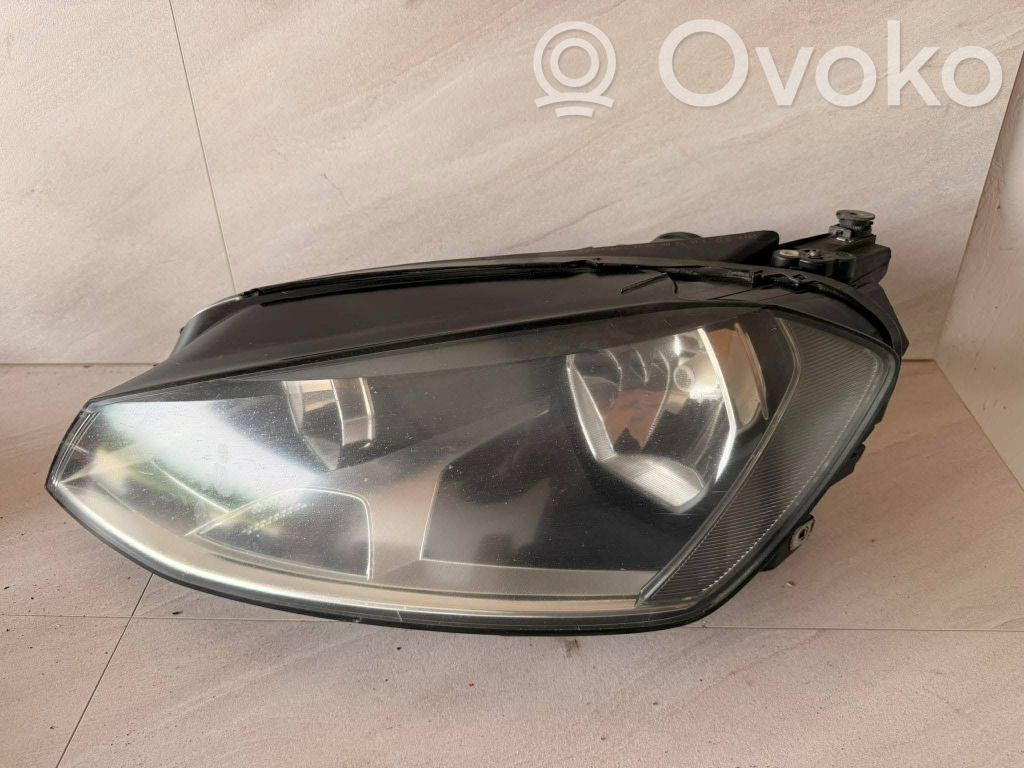 Volkswagen Golf VII Lampa przednia 