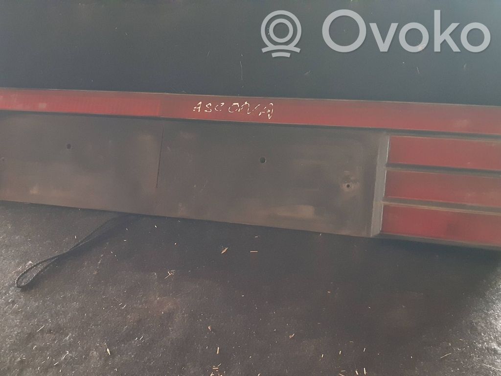 Opel Ascona C Lampă spate în capacul portbagajului 