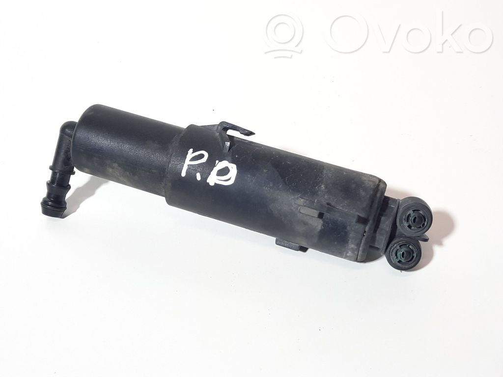 Audi A4 S4 B8 8K Dysza spryskiwacza lampy przedniej 