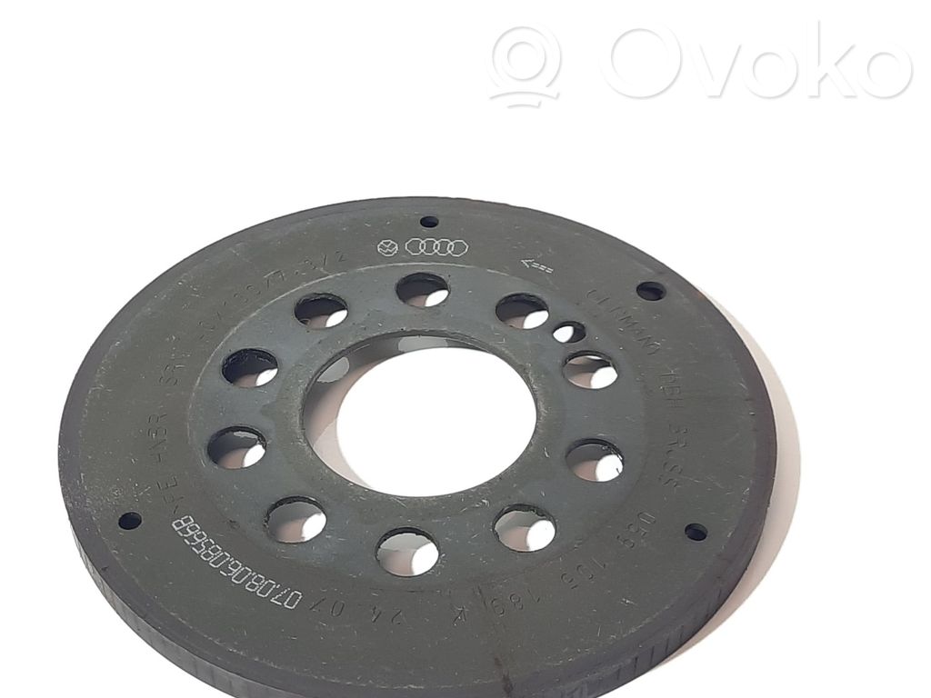 Audi A5 8T 8F Kita variklio skyriaus detalė 