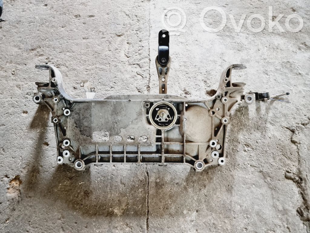 Audi Q3 8U Etuapurunko 