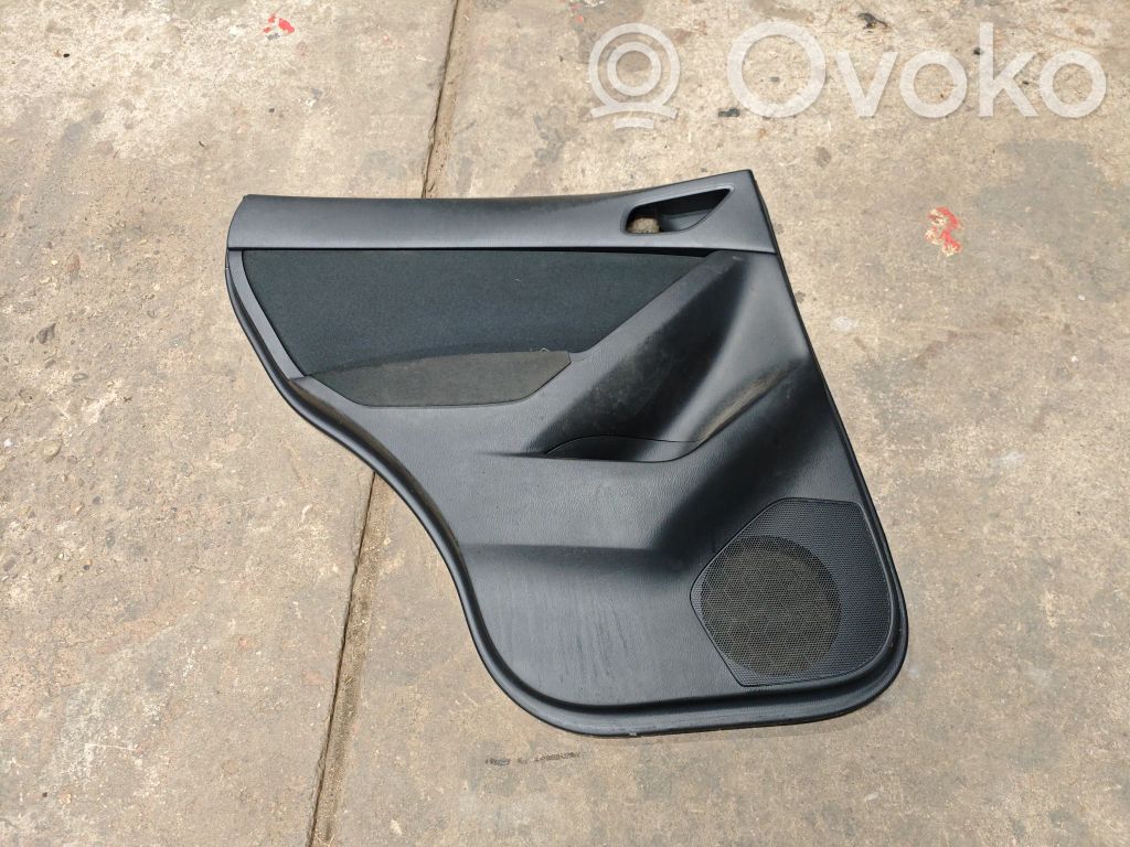 Mazda CX-5 Takaoven verhoilu 