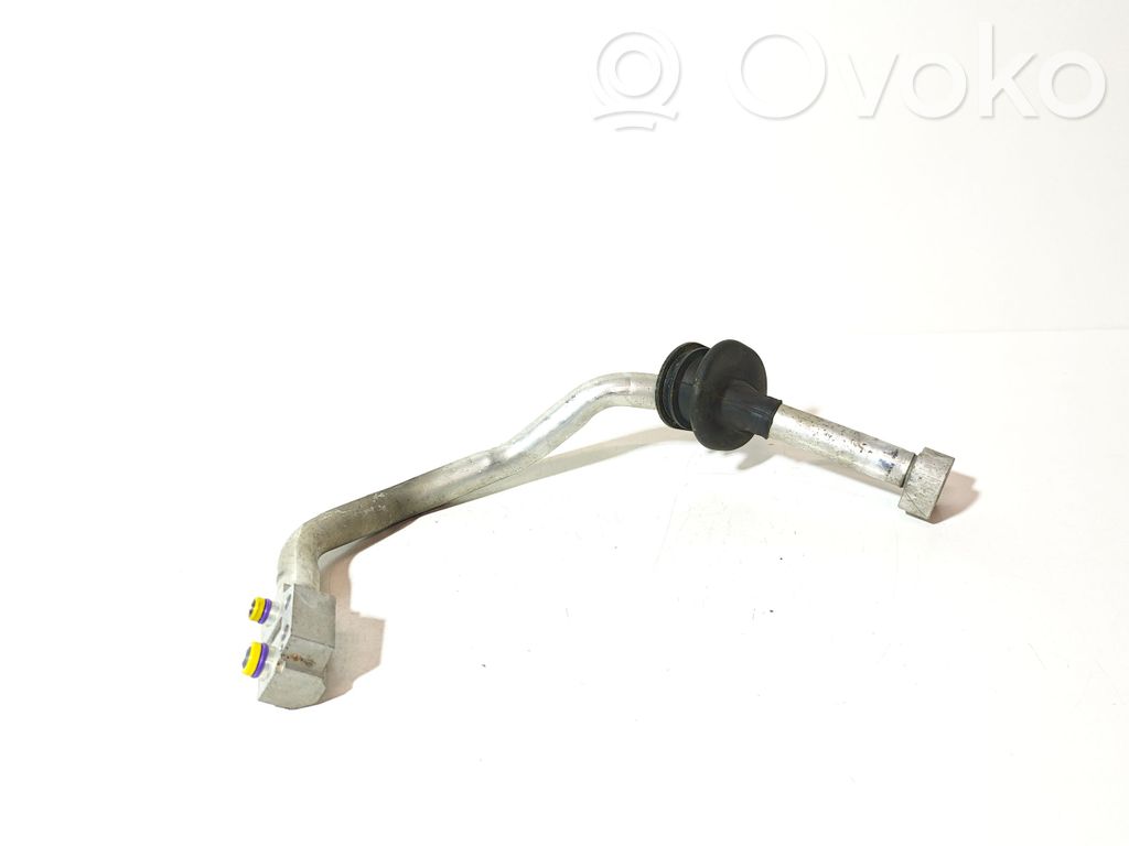 Ilmastointilaitteen putki (A/C)   4G1260712D,4G1260712
