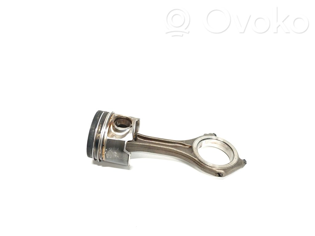 Audi A6 C7 Piston with connecting rod 