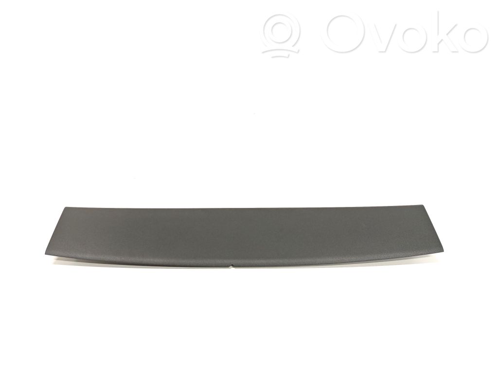 Renault Megane III Tailgate/trunk upper cover trim 