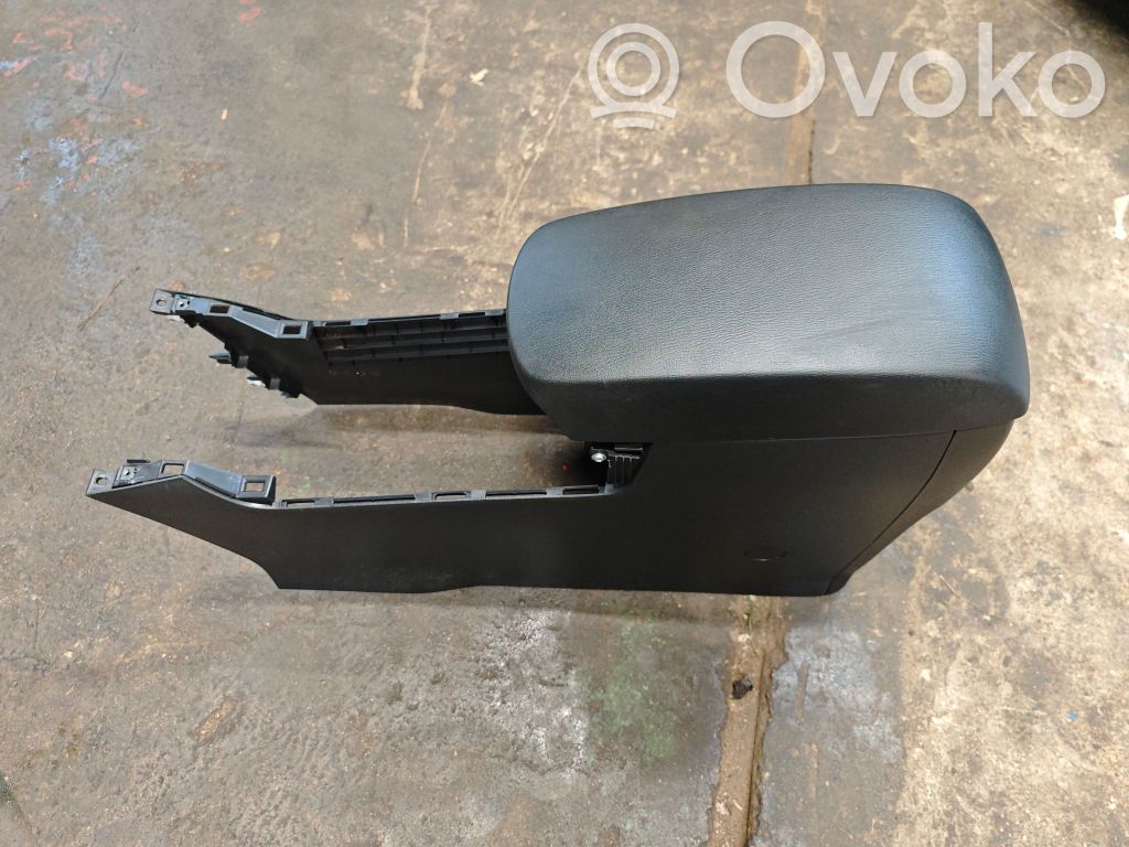 Mazda CX-5 Center console 