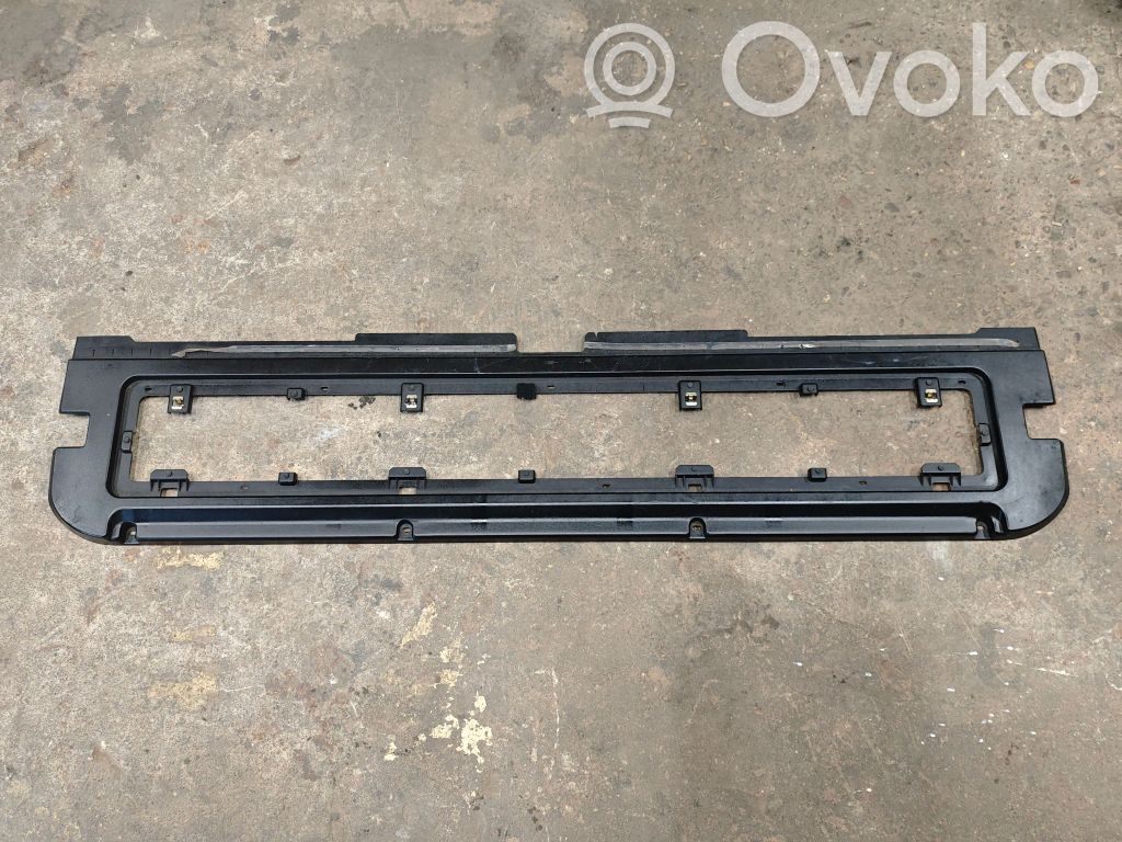 Tailgate trim   51498402197,8402197