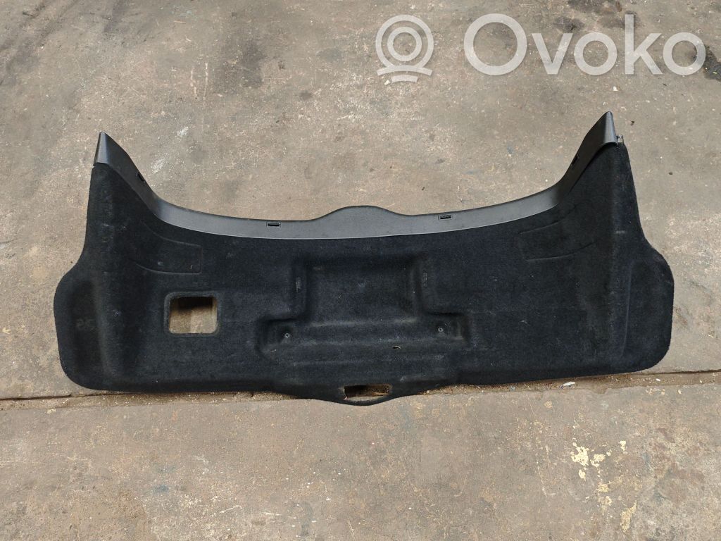 Opel Insignia A Moldura de la puerta trasera 