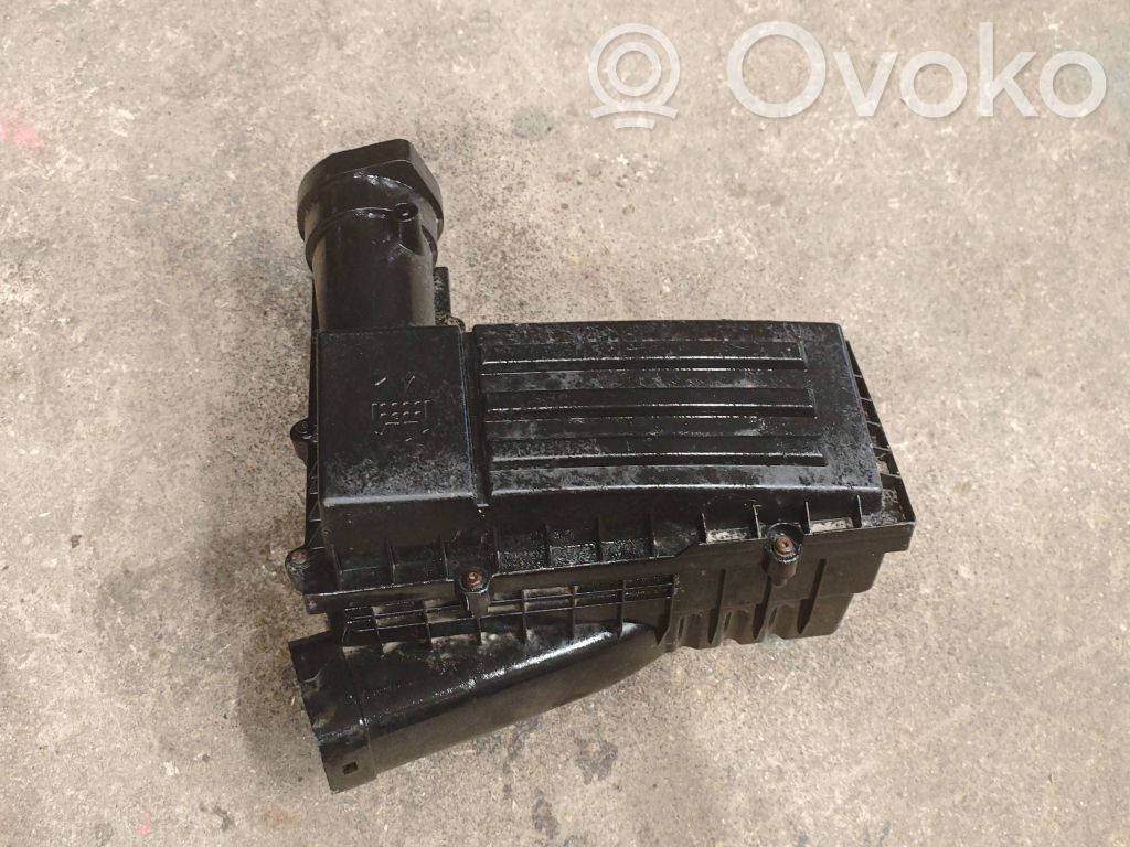 Luftfilterkasten   3C0129607,3C0129601