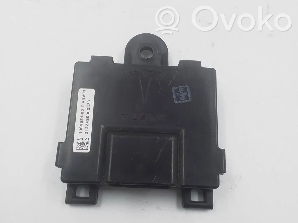 Tesla Model S Door control unit/module 