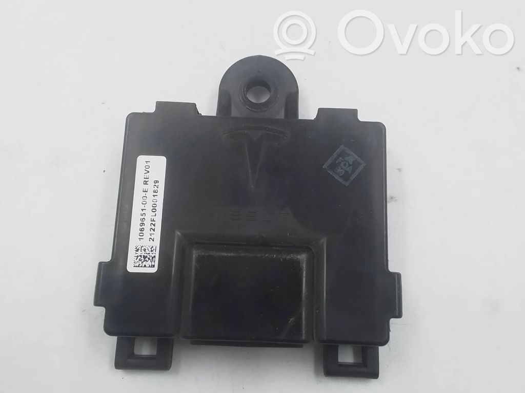 Tesla Model S Door control unit/module 