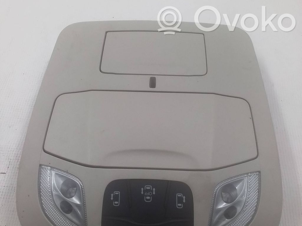 Éclairage lumière plafonnier avant   7EB11PD2AA