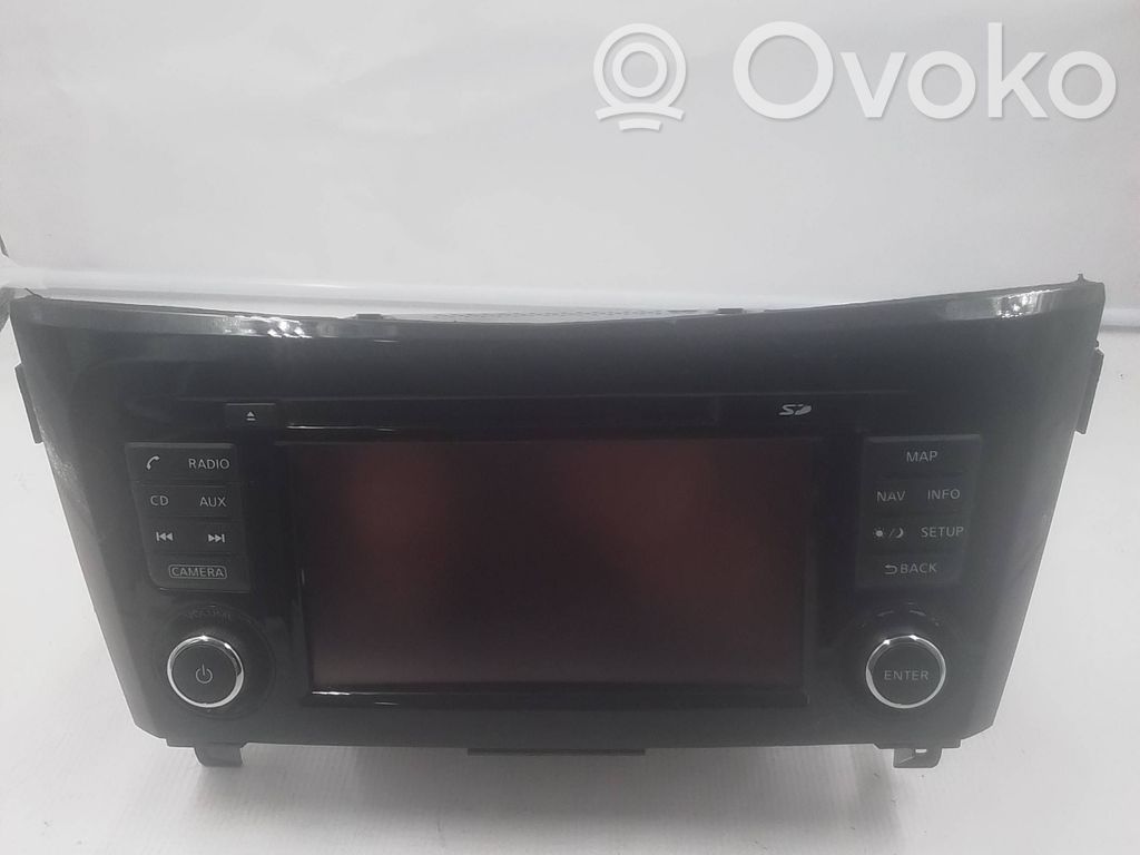 Nissan Qashqai Panel / Radioodtwarzacz CD/DVD/GPS 
