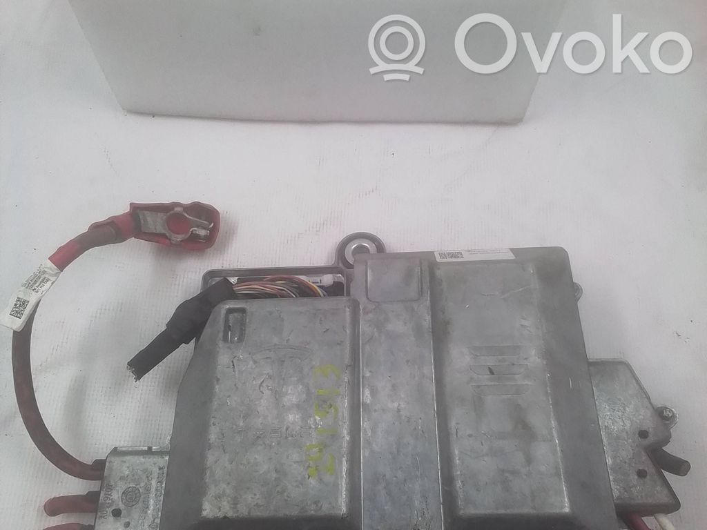 Tesla Model 3 Other devices 