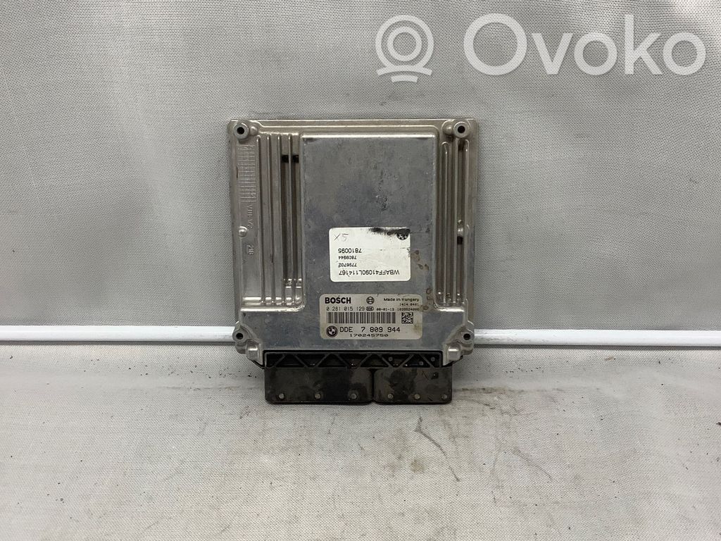 BMW 5 E60 E61 Variklio valdymo blokas 