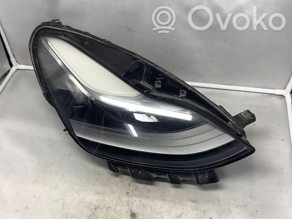 Tesla Model Y Headlight/headlamp 