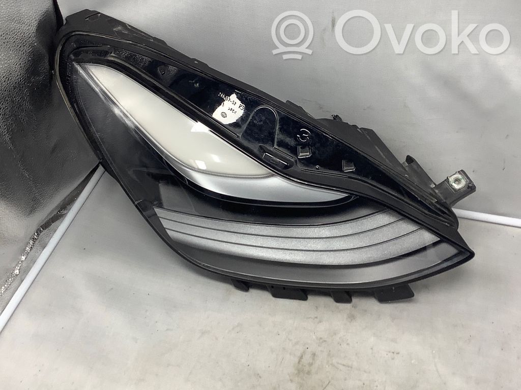 Tesla Model Y Headlight/headlamp 