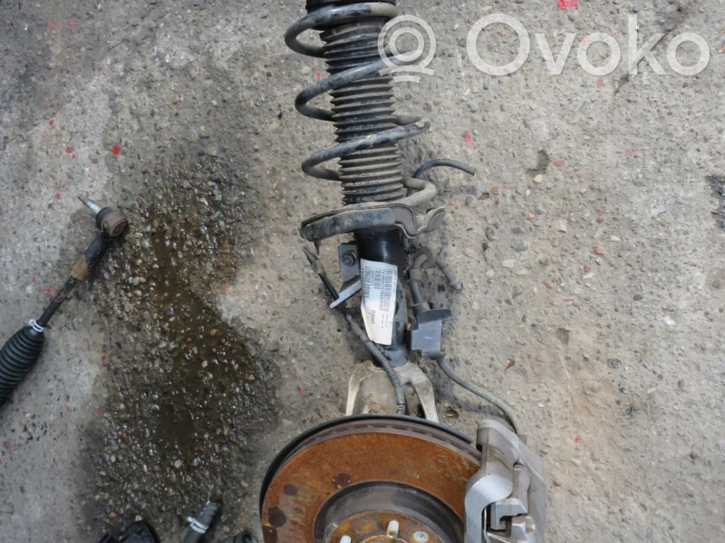 Volvo V40 Mangueta de dirección de rueda delantera 