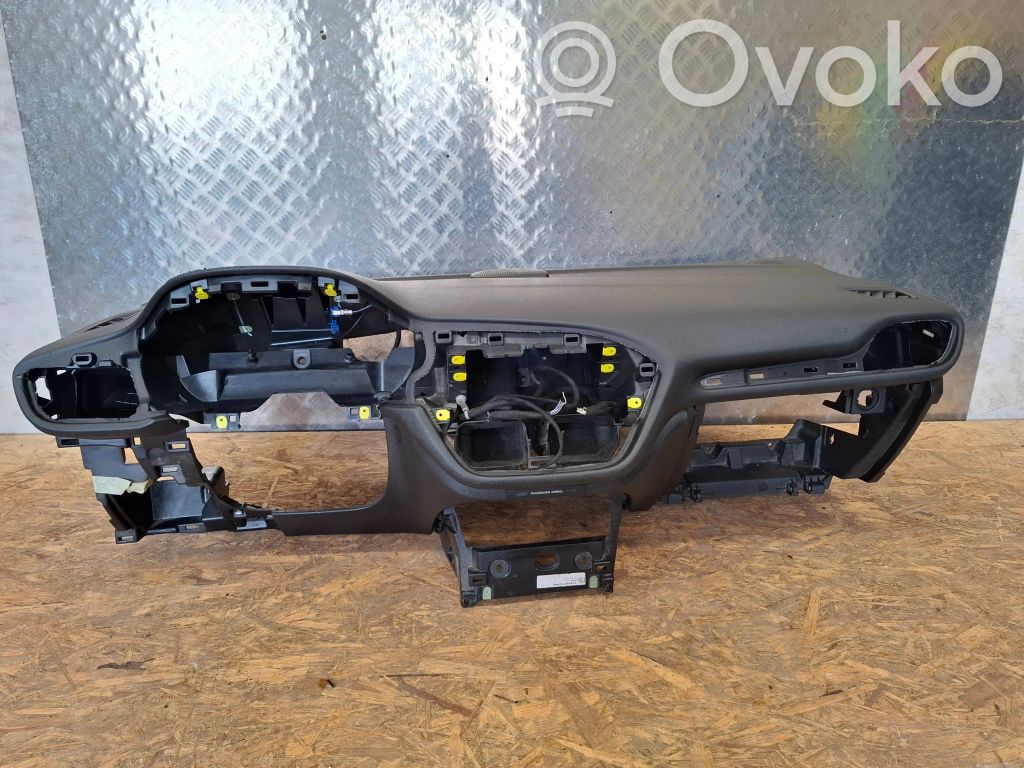 Ford Fiesta Panelis 