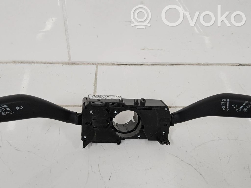 Skoda Citigo Wiper turn signal indicator stalk/switch 