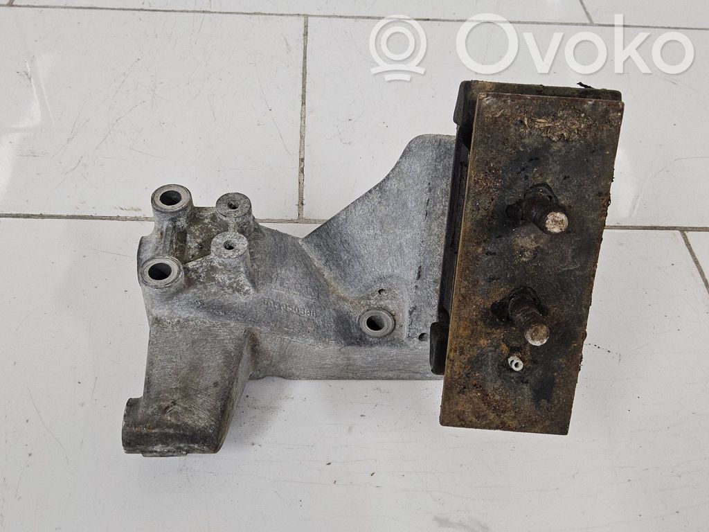 Iveco Daily 4th gen Engine mounting bracket 