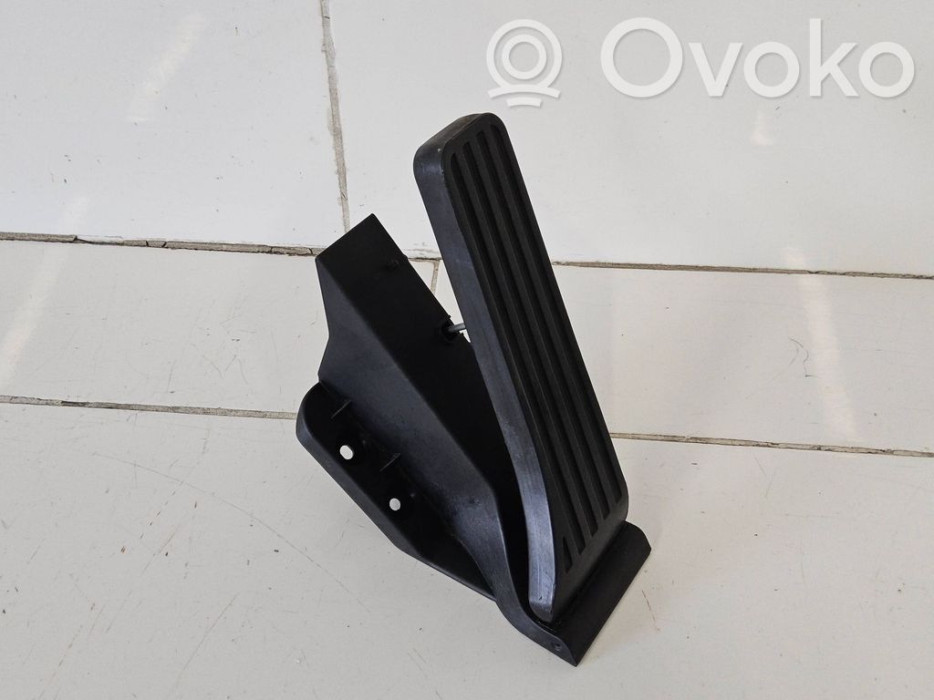 Mercedes-Benz E W212 Accelerator throttle pedal 