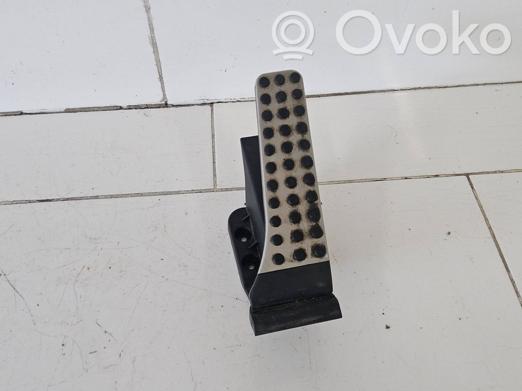 Mercedes-Benz E W212 Accelerator throttle pedal 
