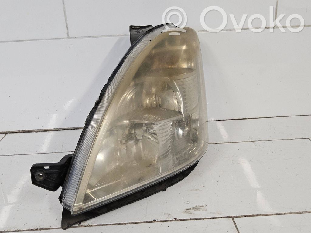 Iveco Daily 4th gen Headlight/headlamp 