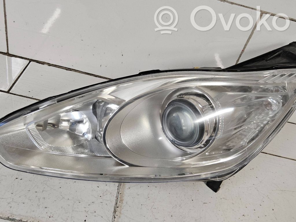 Ford C-MAX II Headlight/headlamp 