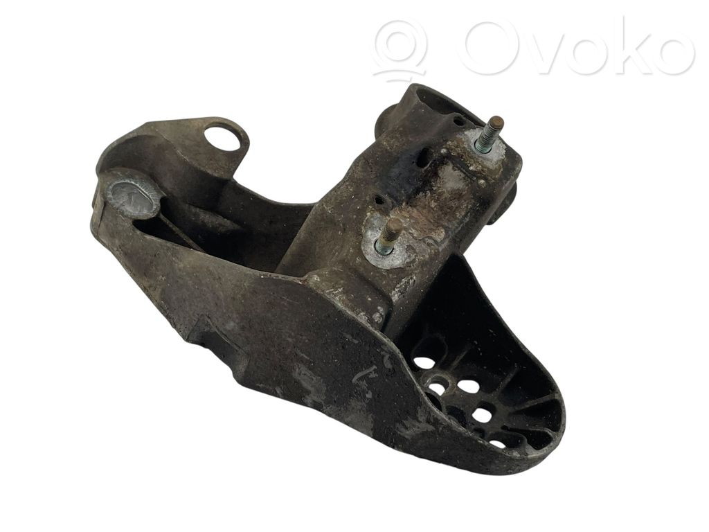 Audi A6 S6 C5 4B Engine mounting bracket 