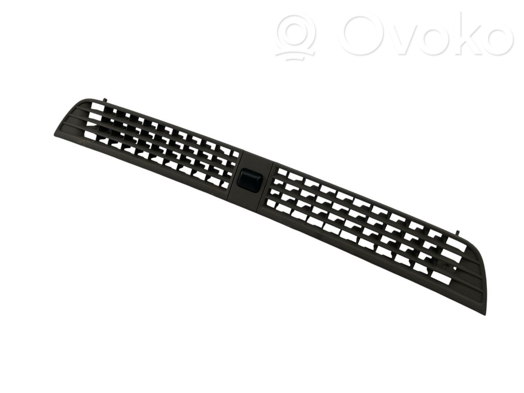 Audi A8 S8 D3 4E Lango oro grotelės 