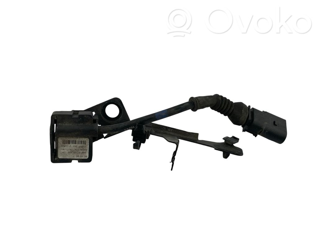 Audi A8 S8 D3 4E Czujnik poziomu zawieszenia pneumatycznego osi przedniej 