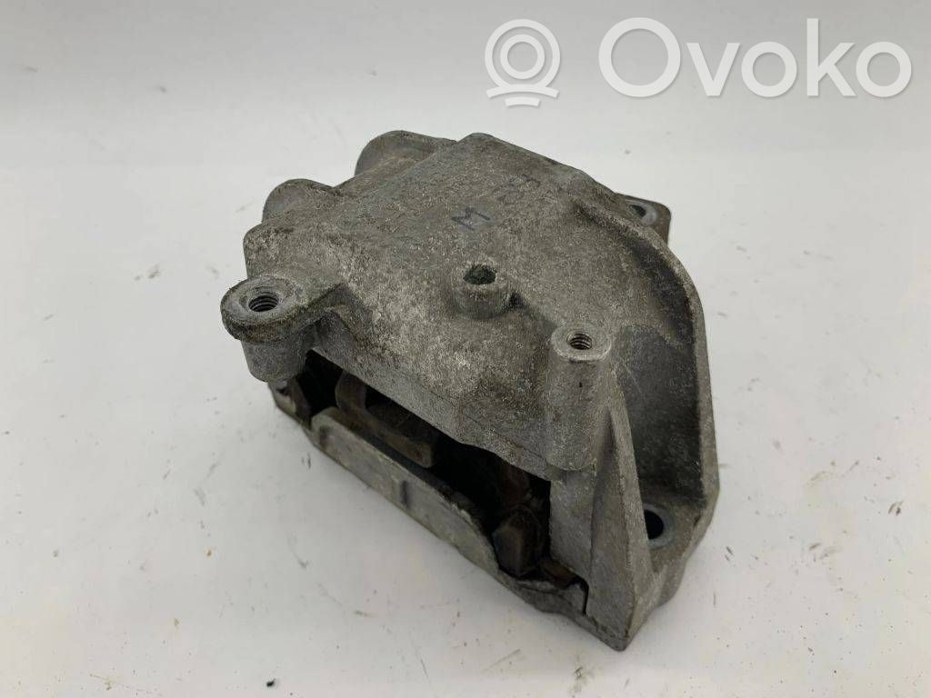 Volkswagen Touran I Engine mount bracket 