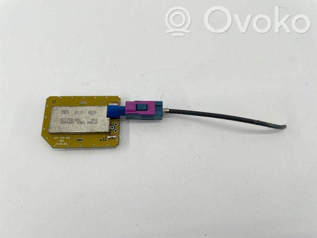 Audi A4 S4 B6 8E 8H GPS-pystyantenni 