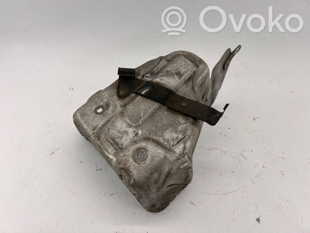 Audi A4 S4 B8 8K Moottoritilan lämpökilpi 