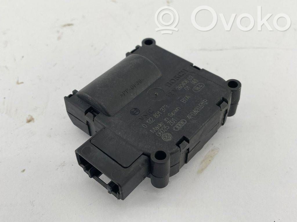 Audi Q7 4L Motor/actuator clapetă aer 