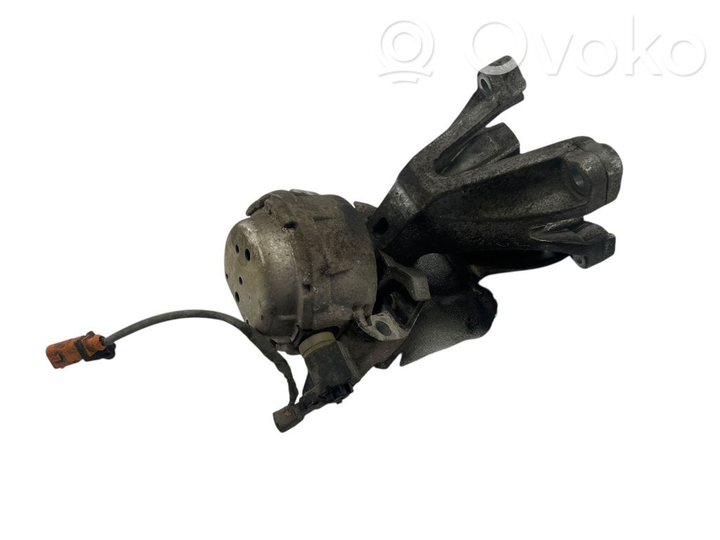 Audi A7 S7 4G Engine mount bracket 