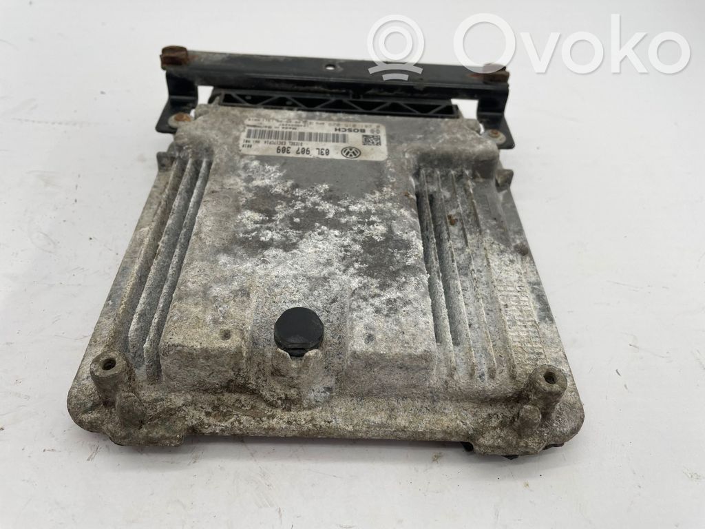 Volkswagen PASSAT CC Engine control unit/module 