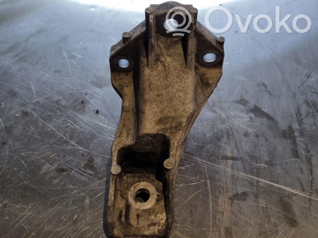 Land Rover Range Rover Sport L494 Engine mount vacuum valve 