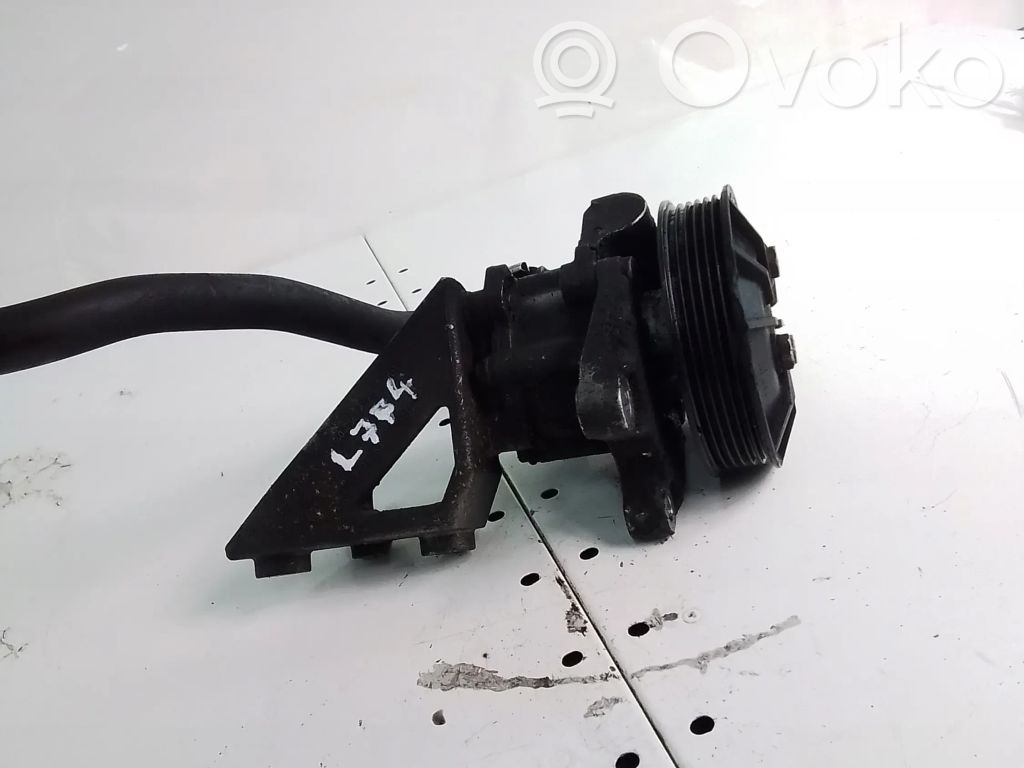 BMW 3 E90 E91 Power steering pump 