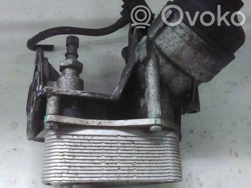 Opel Astra H Oil filter mounting bracket 