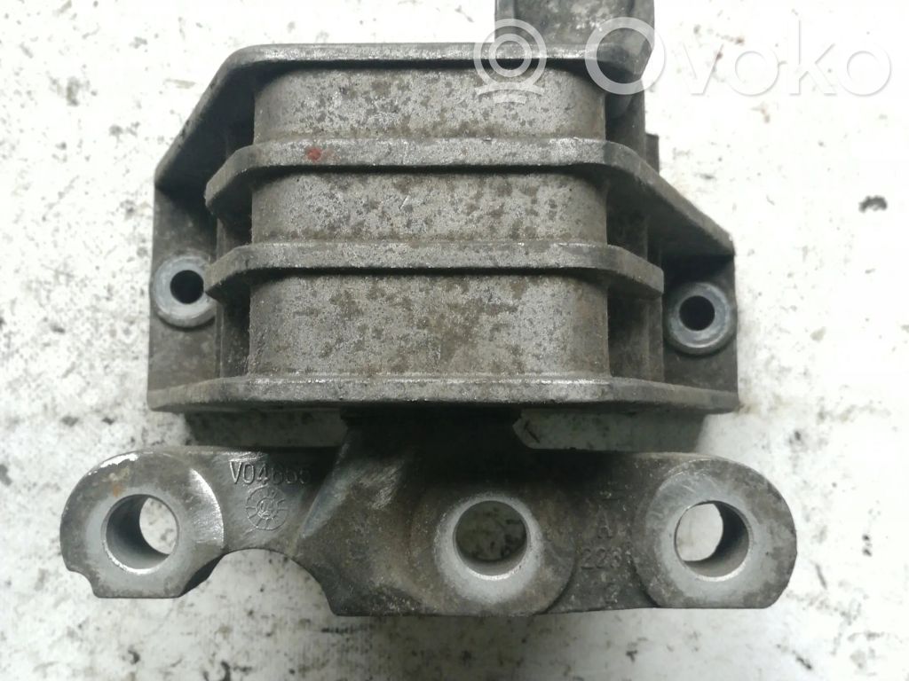 Opel Signum Engine mount bracket 