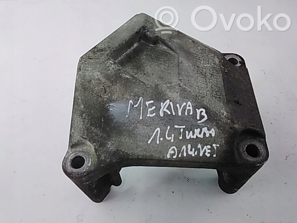 Opel Meriva B Engine mounting bracket 