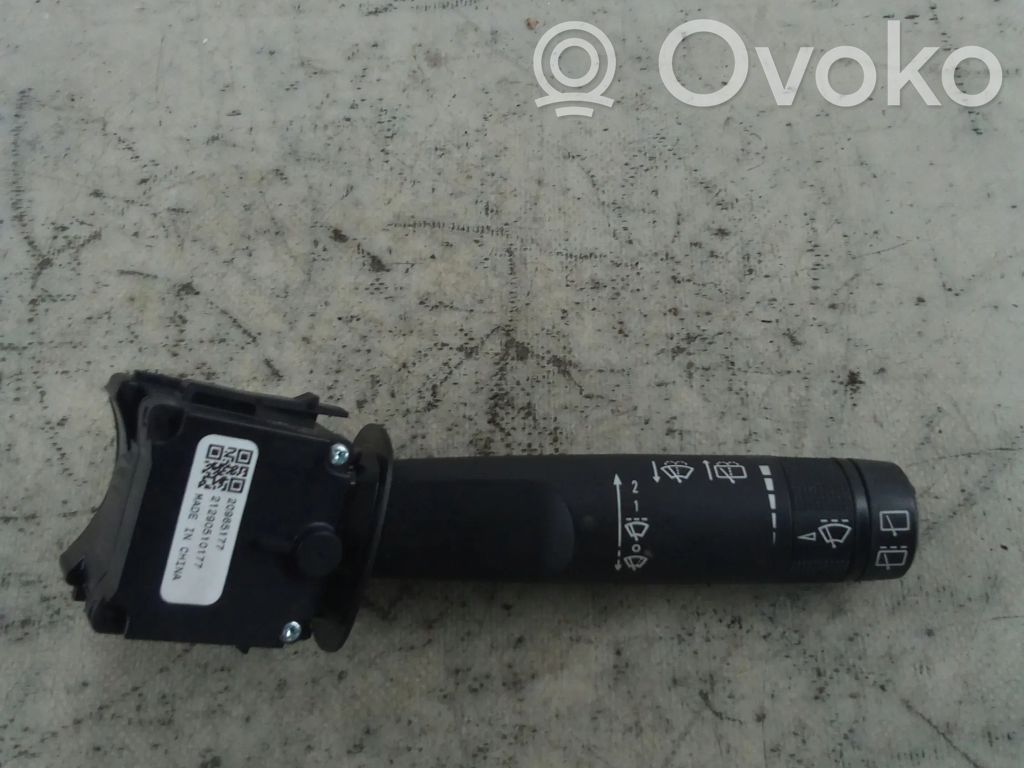 Chevrolet Aveo Valytuvų rankenėlė 