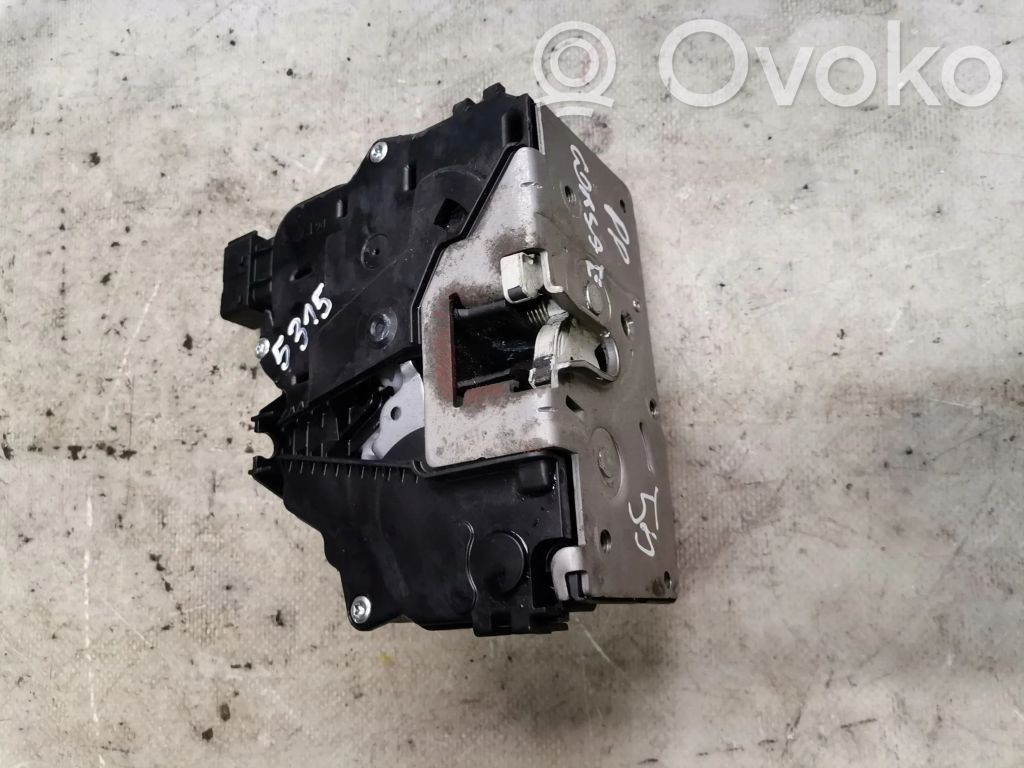 Opel Corsa E Front door lock 